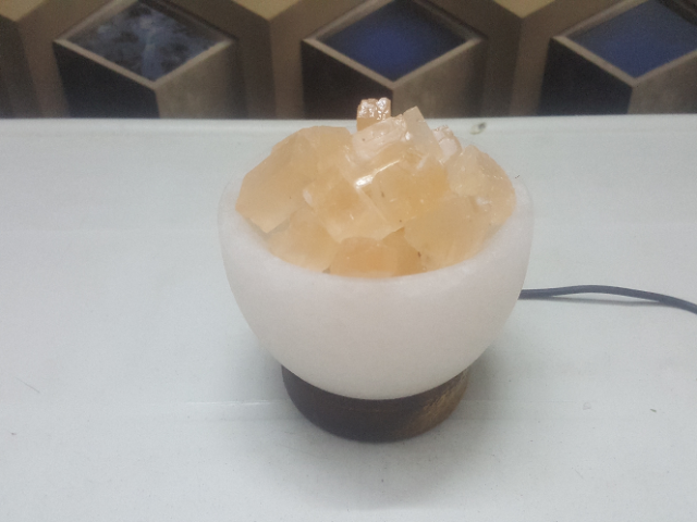 himalayan usb mini bowl lamp - white with pink halite crystal salt